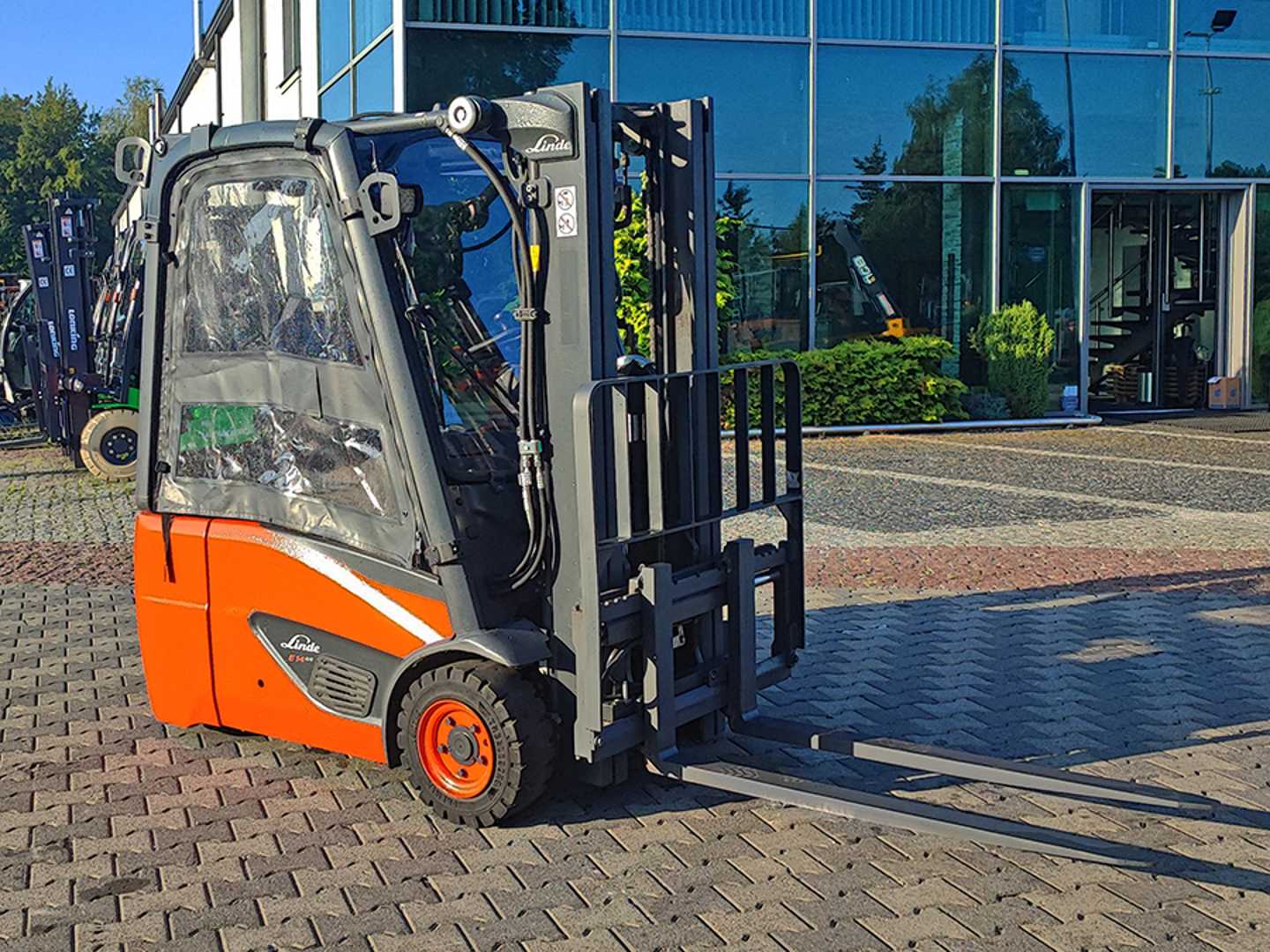 Used Forklift Linde E14-02 3 riteņu dakšu iekrāvējs (Image 1)