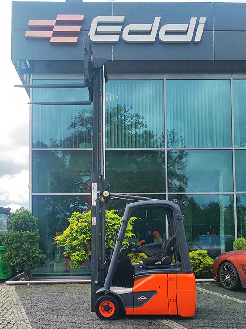 Used Forklift Linde E16C-02 3 riteņu dakšu iekrāvējs (Image 7) Used Forklift Linde E16C-02 3 riteņu dakšu iekrāvējs (Image 7)