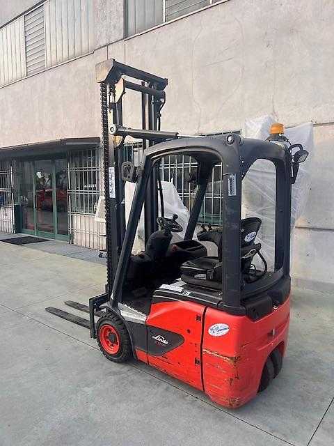 Used Forklift Linde E12-02 3 riteņu dakšu iekrāvējs (Image 2)