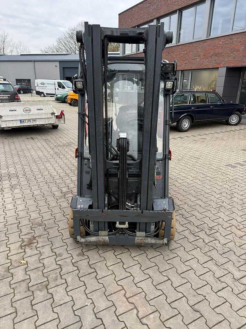 Used Forklift Linde E 20 L 3 riteņu dakšu iekrāvējs (Image 2) Used Forklift Linde E 20 L 3 riteņu dakšu iekrāvējs (Image 2)