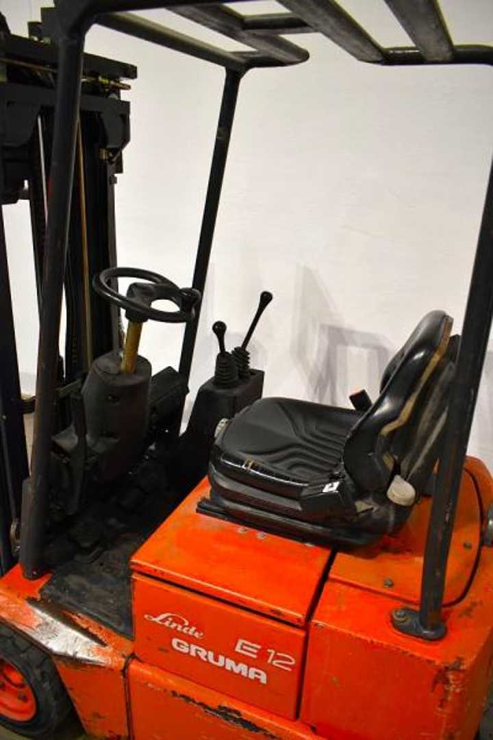 Used Forklift Linde E 12 Z 324-02 3 riteņu dakšu iekrāvējs (Image 3)