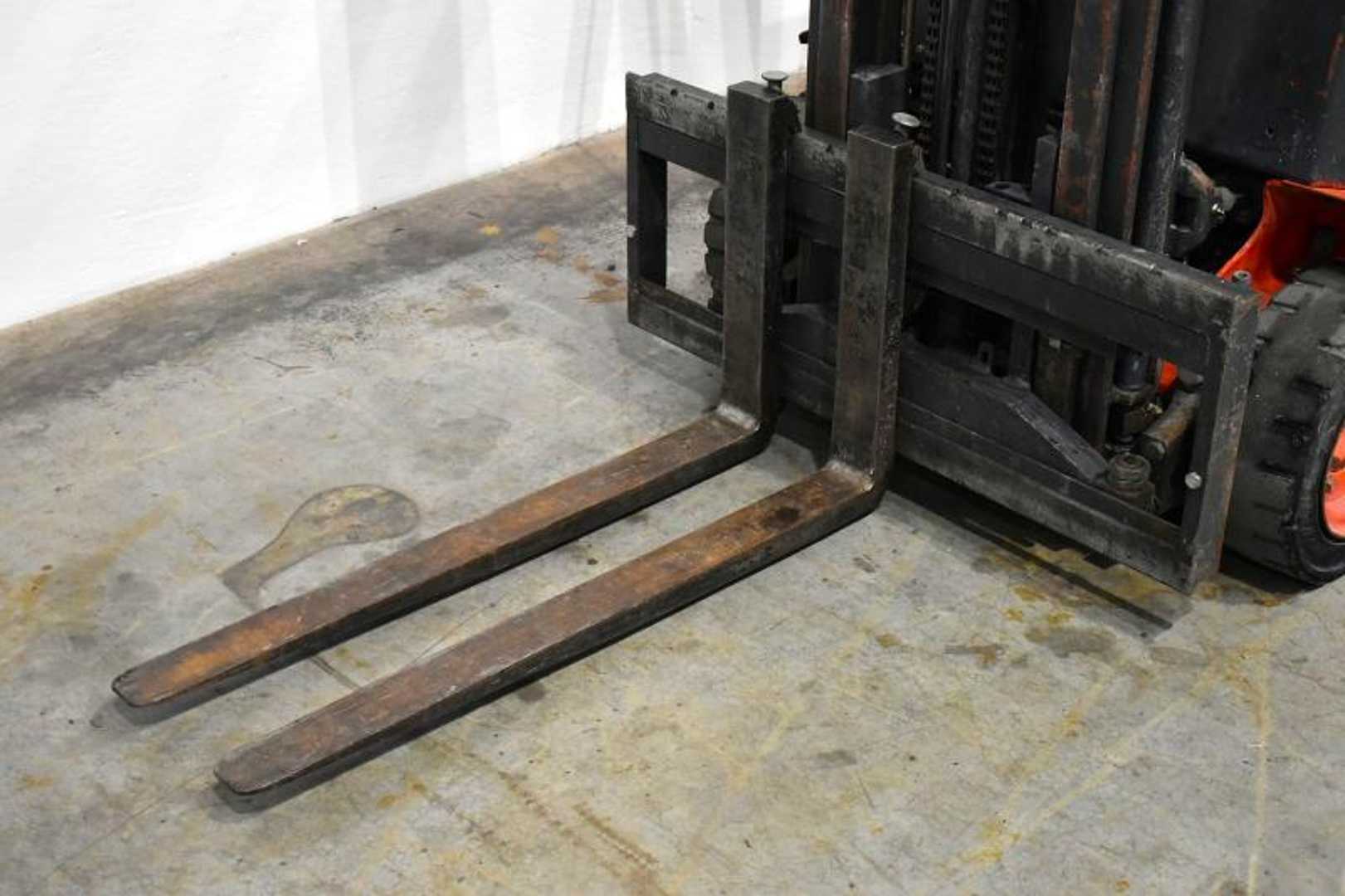 Used Forklift Linde E 12 Z 324-02 3 riteņu dakšu iekrāvējs (Image 9)