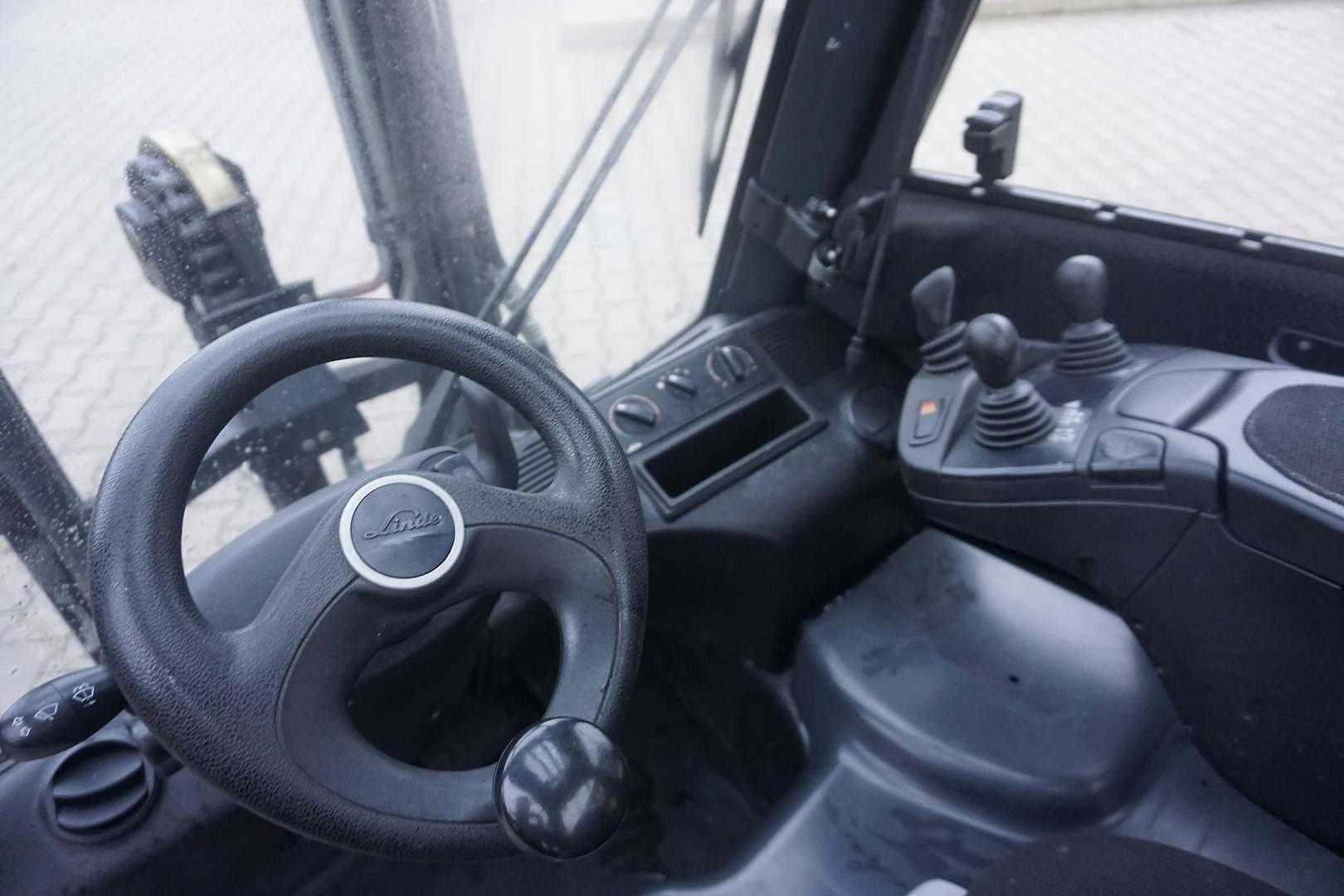 Used Forklift Linde E 15-02 - 5.063 Stunden 3 riteņu dakšu iekrāvējs (Image 9) Used Forklift Linde E 15-02 - 5.063 Stunden 3 riteņu dakšu iekrāvējs (Image 9)