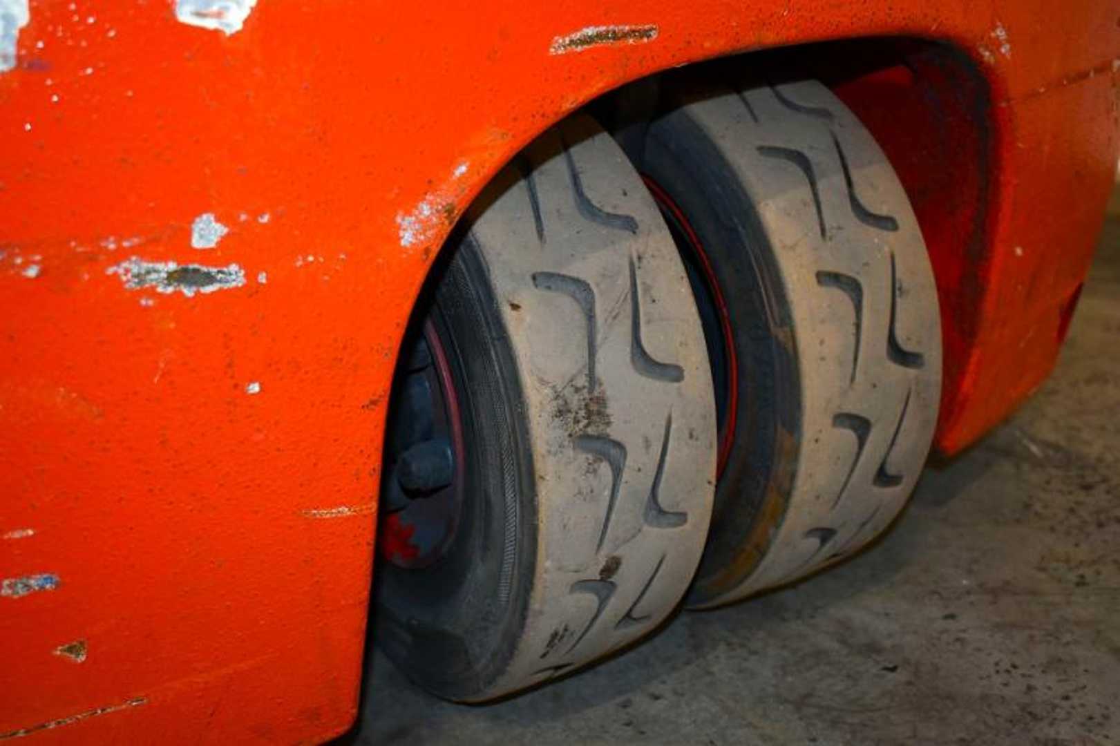 Used Forklift Linde E 12 386-02 EVO 3 riteņu dakšu iekrāvējs (Image 7) Used Forklift Linde E 12 386-02 EVO 3 riteņu dakšu iekrāvējs (Image 7)