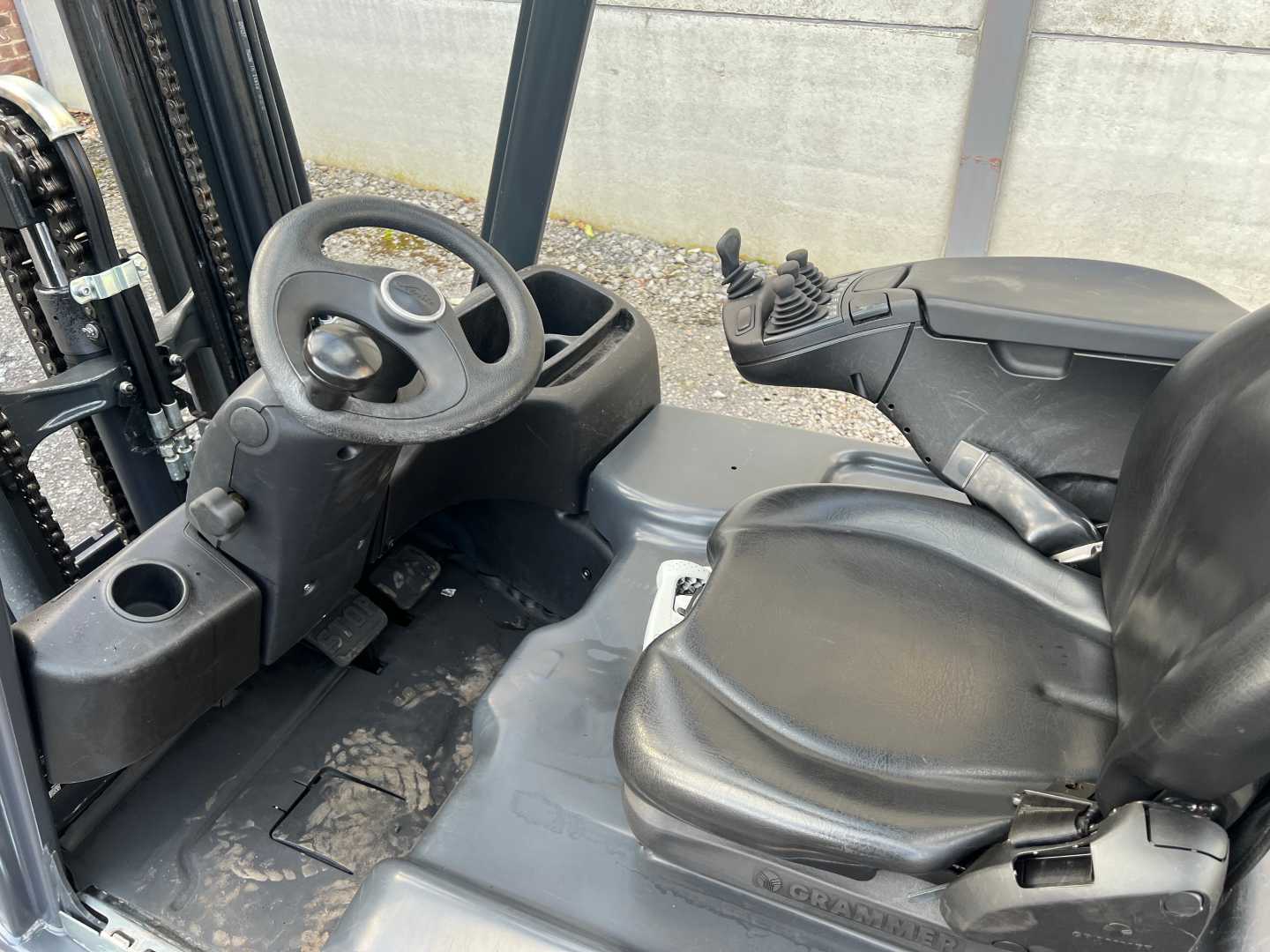 Used Forklift Linde E15-02 EVO 3 riteņu dakšu iekrāvējs (Image 1)
