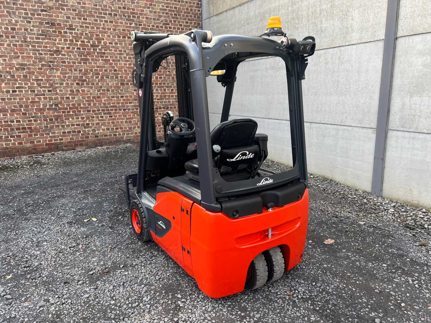Used Forklift Linde E15-02 EVO 3 riteņu dakšu iekrāvējs (Image 4)