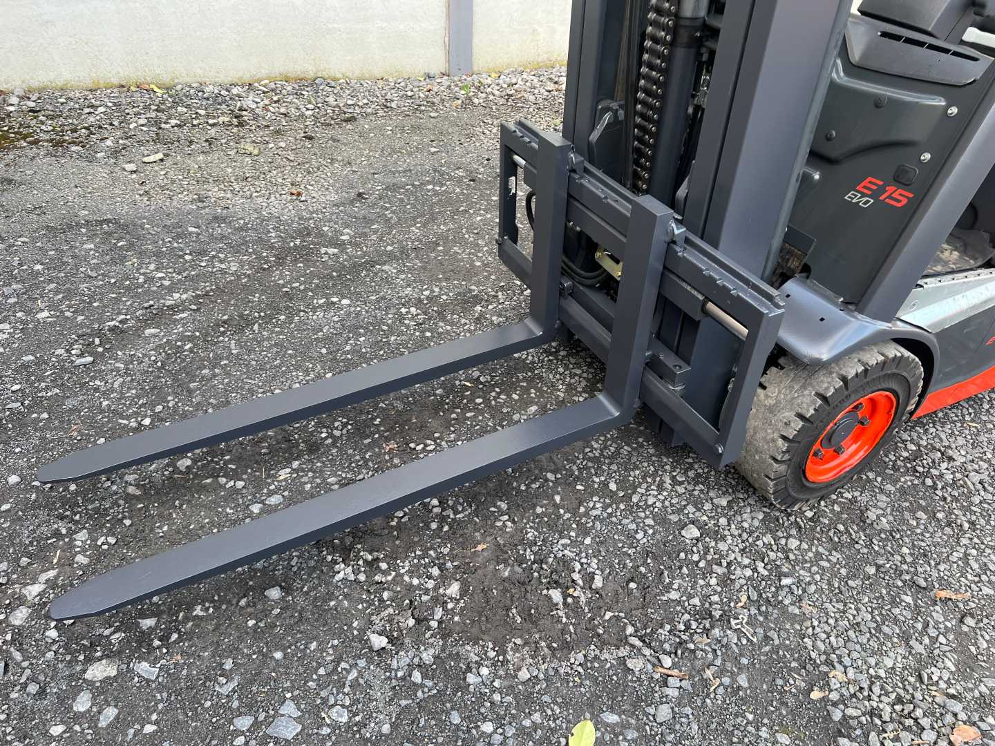 Used Forklift Linde E15-02 EVO 3 riteņu dakšu iekrāvējs (Image 5)