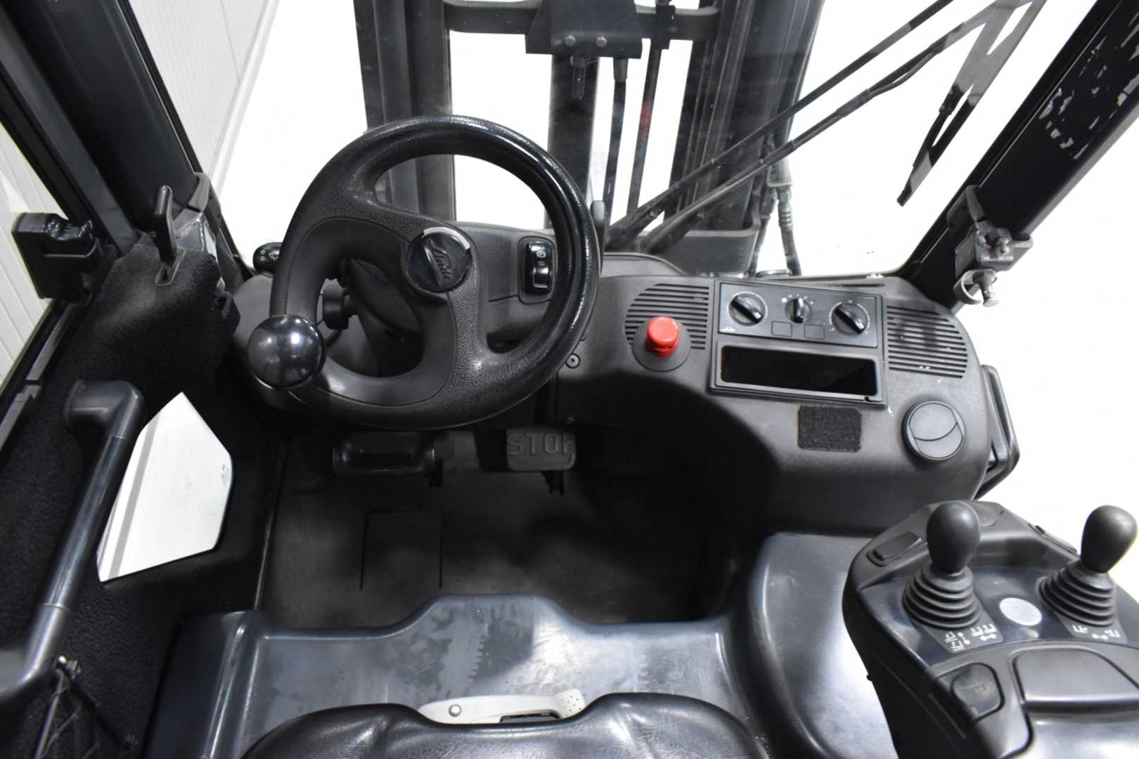 Used Forklift Linde E 15 - 02 /56525/ 3 riteņu dakšu iekrāvējs (Image 7) Used Forklift Linde E 15 - 02 /56525/ 3 riteņu dakšu iekrāvējs (Image 7)