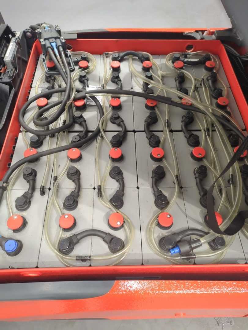 Used Forklift Linde E20L-386-02 3 riteņu dakšu iekrāvējs (Image 4)