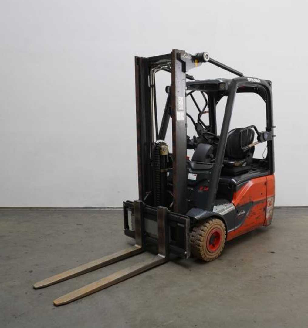 Used Forklift Linde E 14 EVO 386-02 3 riteņu dakšu iekrāvējs (Image 2) Used Forklift Linde E 14 EVO 386-02 3 riteņu dakšu iekrāvējs (Image 2)