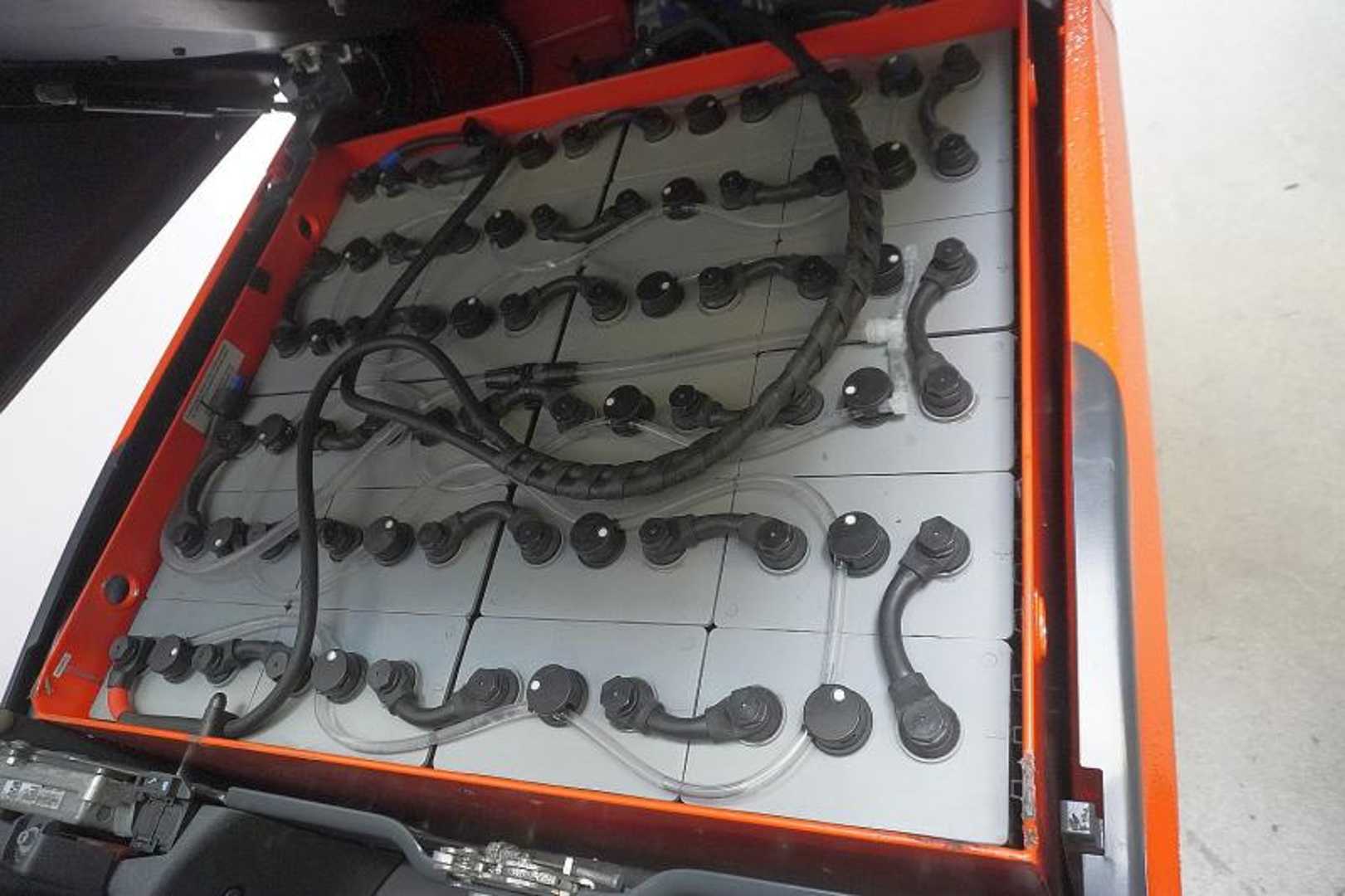 Used Forklift Linde E 18 L EVO 386-02 3 riteņu dakšu iekrāvējs (Image 5)