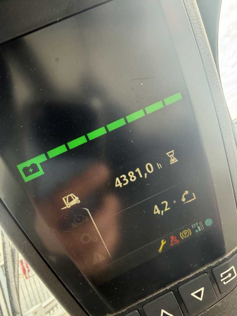 Used Forklift Linde E16L-02 3 riteņu dakšu iekrāvējs (Image 6) Used Forklift Linde E16L-02 3 riteņu dakšu iekrāvējs (Image 6)