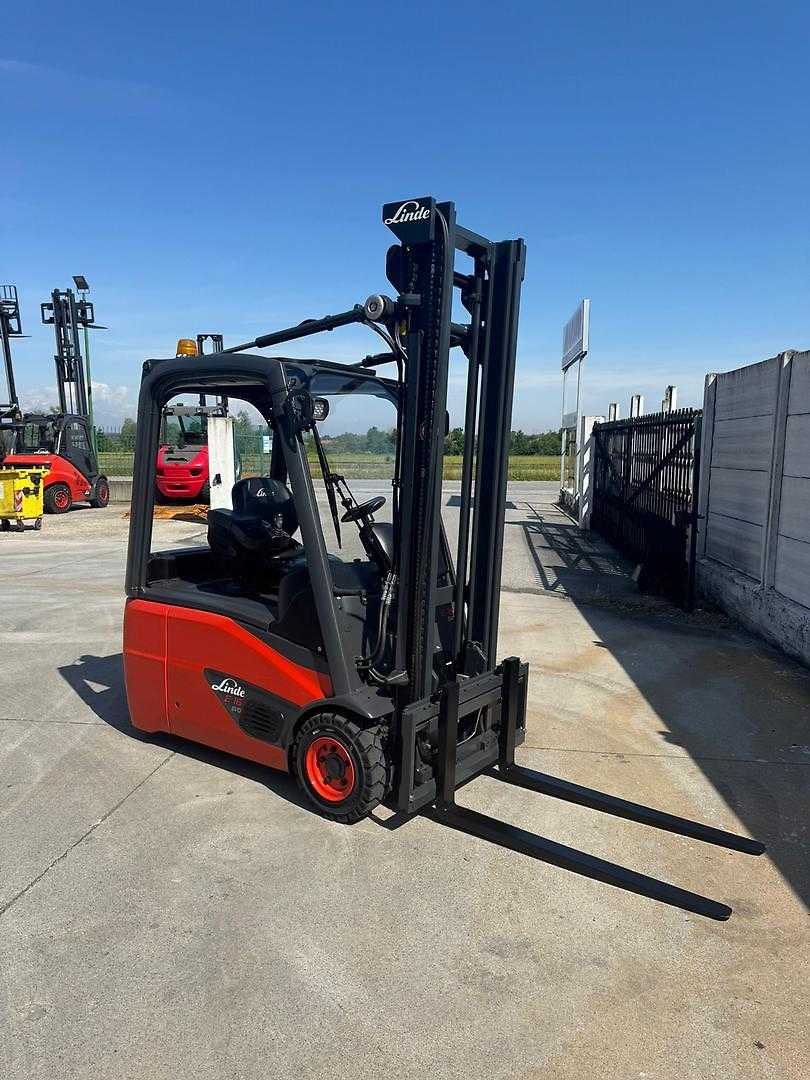 Used Forklift Linde E 16 3 riteņu dakšu iekrāvējs (Image 3) Used Forklift Linde E 16 3 riteņu dakšu iekrāvējs (Image 3)