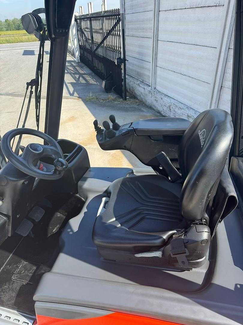Used Forklift Linde E 16 3 riteņu dakšu iekrāvējs (Image 5) Used Forklift Linde E 16 3 riteņu dakšu iekrāvējs (Image 5)