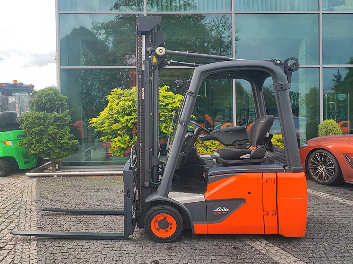 Used Forklift Linde E16C-02 3 riteņu dakšu iekrāvējs (Image 21) Used Forklift Linde E16C-02 3 riteņu dakšu iekrāvējs (Image 21)