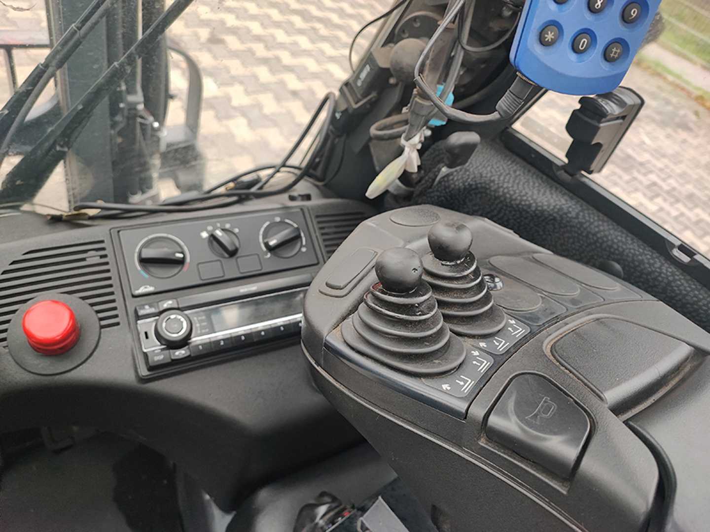 Used Forklift Linde E16H-02 3 riteņu dakšu iekrāvējs (Image 19) Used Forklift Linde E16H-02 3 riteņu dakšu iekrāvējs (Image 19)