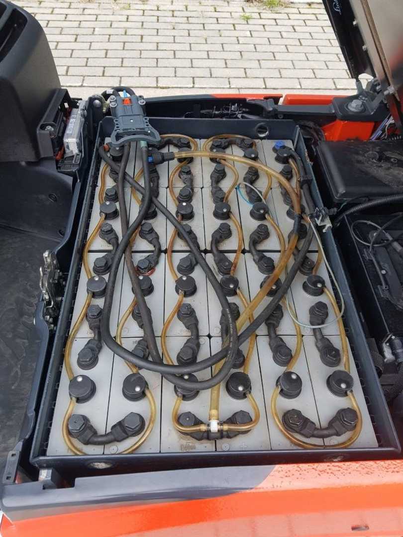 Used Forklift Linde E16C 3 riteņu dakšu iekrāvējs (Image 19) Used Forklift Linde E16C 3 riteņu dakšu iekrāvējs (Image 19)