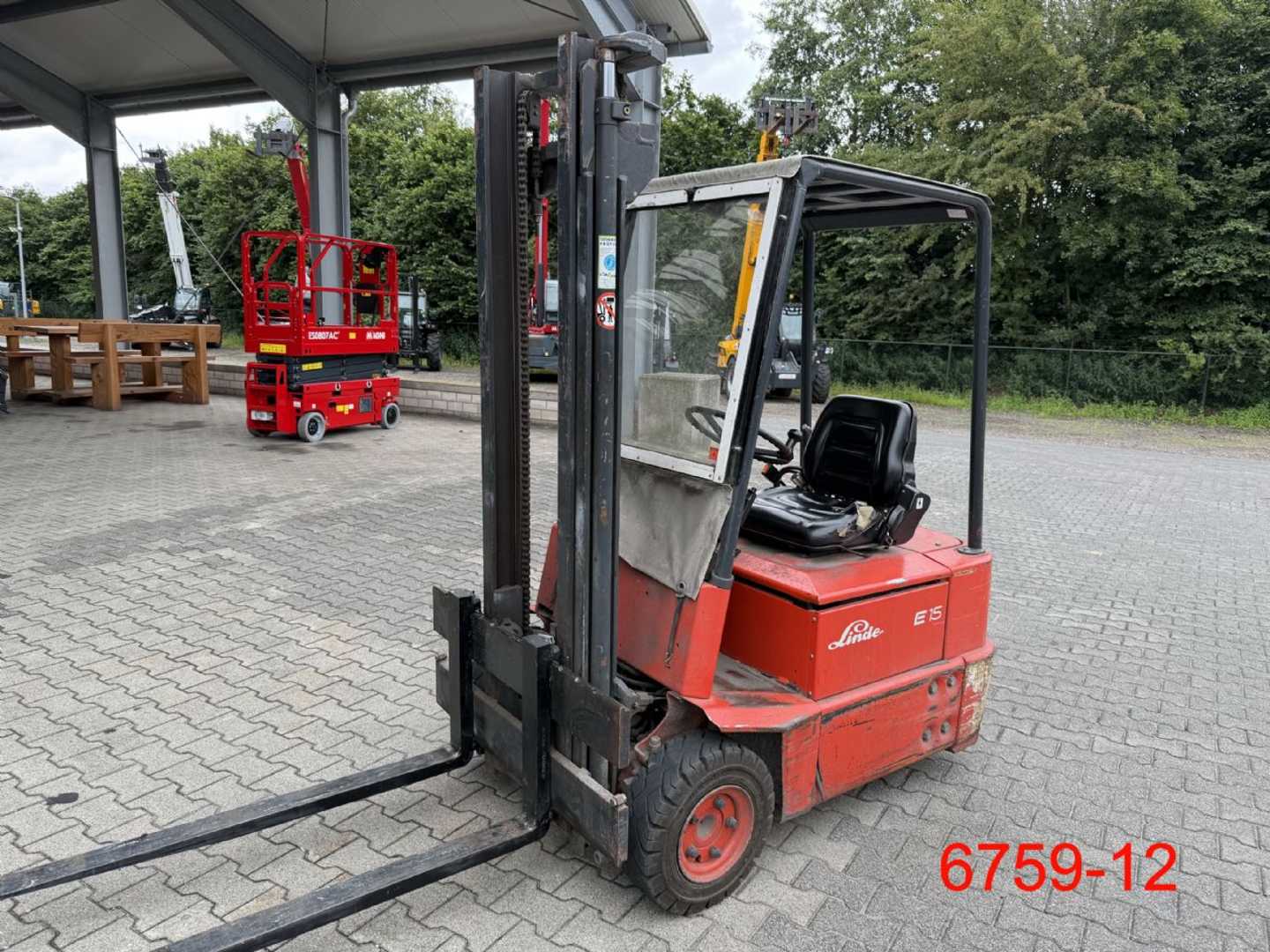 Used Forklift Linde E 15 3 riteņu dakšu iekrāvējs (Image 1) Used Forklift Linde E 15 3 riteņu dakšu iekrāvējs (Image 1)