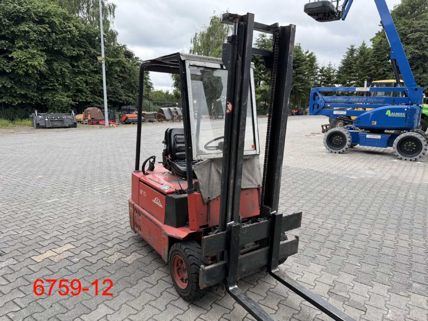 Used Forklift Linde E 15 3 riteņu dakšu iekrāvējs (Image 8) Used Forklift Linde E 15 3 riteņu dakšu iekrāvējs (Image 8)