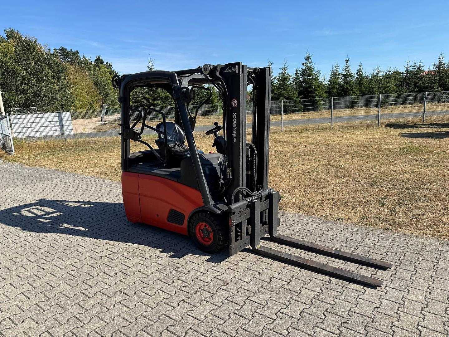 Used Forklift Linde E16 Triplex Batterie 2022 3 riteņu dakšu iekrāvējs (Image 4) Used Forklift Linde E16 Triplex Batterie 2022 3 riteņu dakšu iekrāvējs (Image 4)