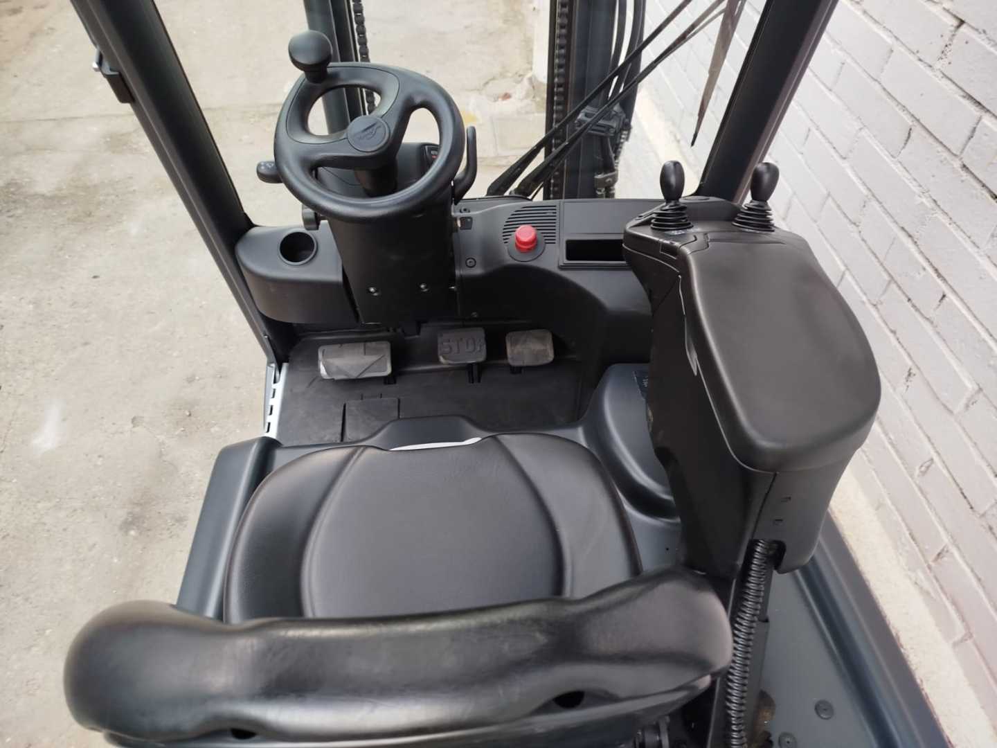 Used Forklift Linde E15-02 EVO 3 riteņu dakšu iekrāvējs (Image 8)