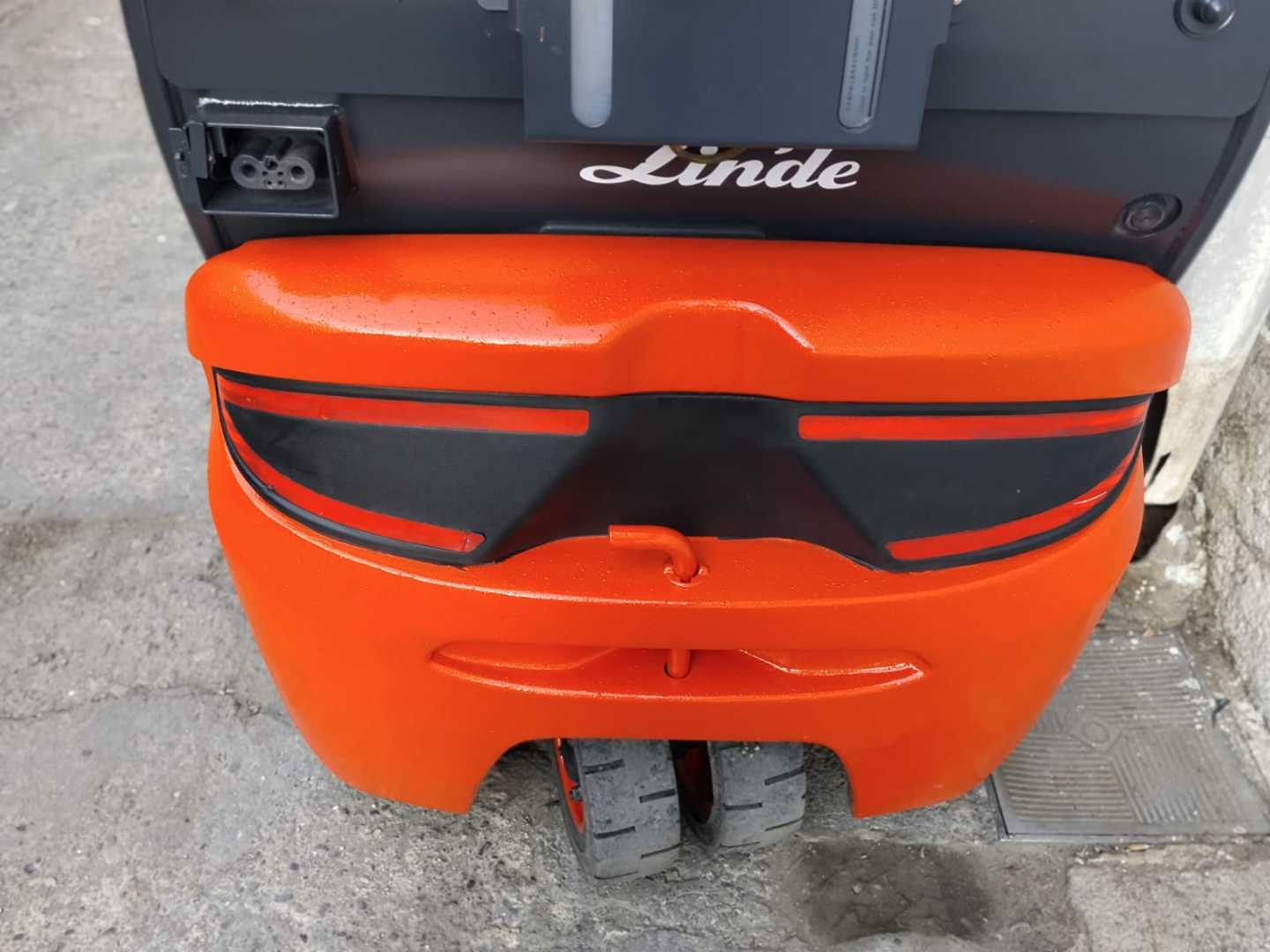 Used Forklift Linde E16C Litio 3 riteņu dakšu iekrāvējs (Image 6) Used Forklift Linde E16C Litio 3 riteņu dakšu iekrāvējs (Image 6)