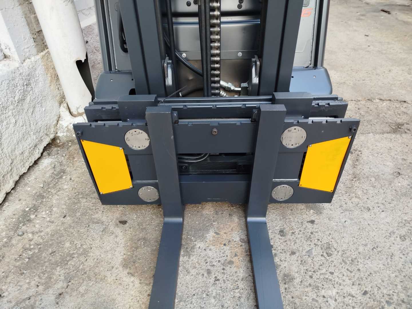 Used Forklift Linde E16-02 PESAJE 3 riteņu dakšu iekrāvējs (Image 5) Used Forklift Linde E16-02 PESAJE 3 riteņu dakšu iekrāvējs (Image 5)