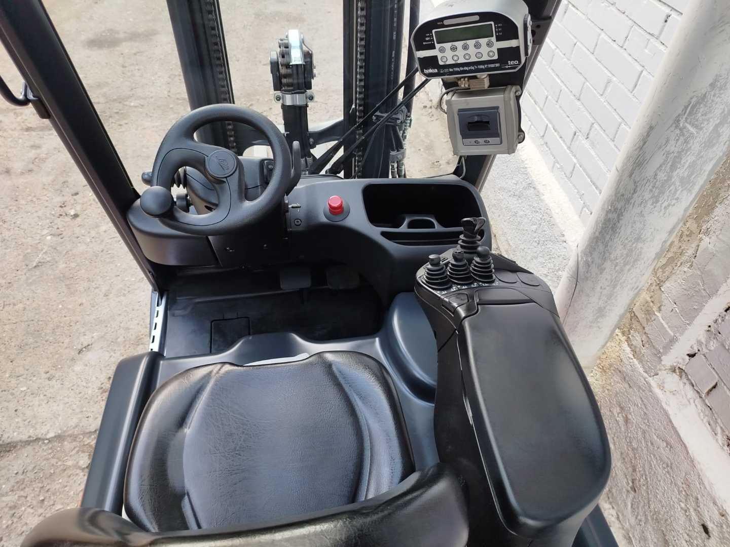 Used Forklift Linde E16-02 PESAJE 3 riteņu dakšu iekrāvējs (Image 8) Used Forklift Linde E16-02 PESAJE 3 riteņu dakšu iekrāvējs (Image 8)