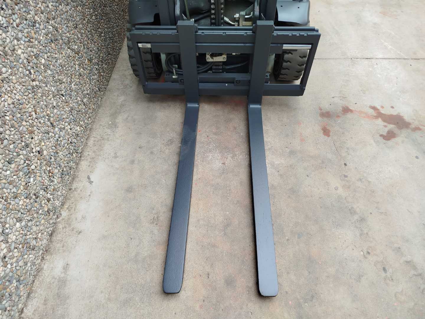Used Forklift Linde E16C-02 EVO 3 riteņu dakšu iekrāvējs (Image 5) Used Forklift Linde E16C-02 EVO 3 riteņu dakšu iekrāvējs (Image 5)