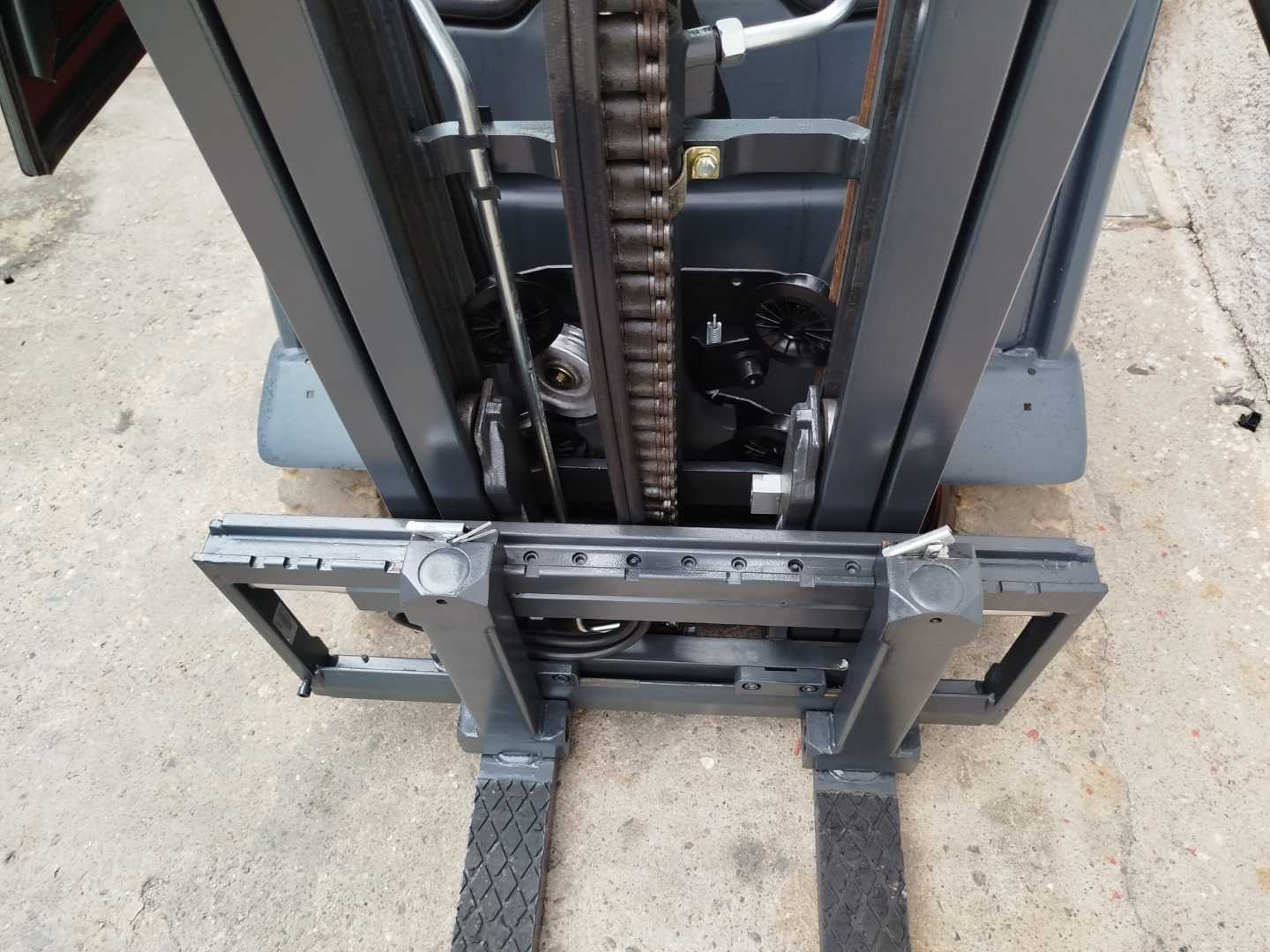 Used Forklift Linde E16-02 EVO 3 riteņu dakšu iekrāvējs (Image 5) Used Forklift Linde E16-02 EVO 3 riteņu dakšu iekrāvējs (Image 5)