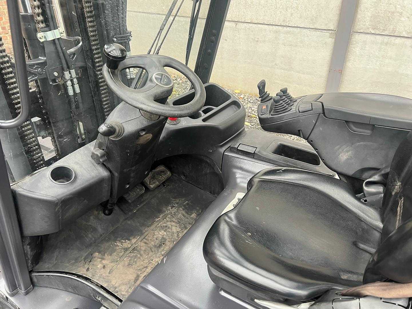 Used Forklift Linde E30L-01 3 riteņu dakšu iekrāvējs (Image 5)
