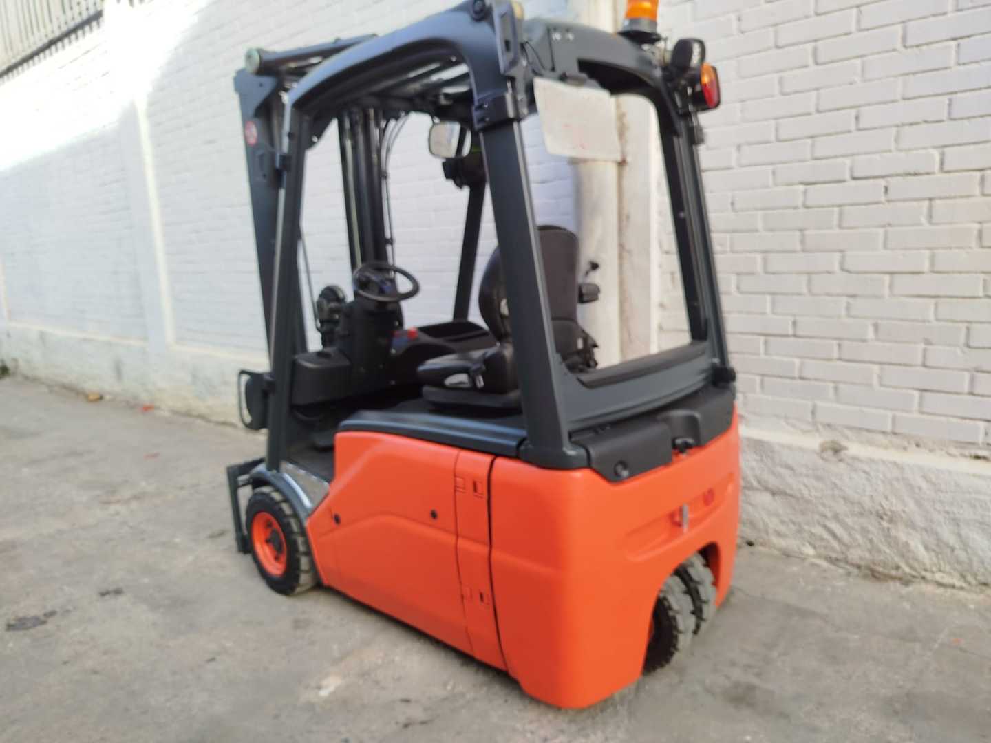 Used Forklift Linde E16-01 3 riteņu dakšu iekrāvējs (Image 3)
