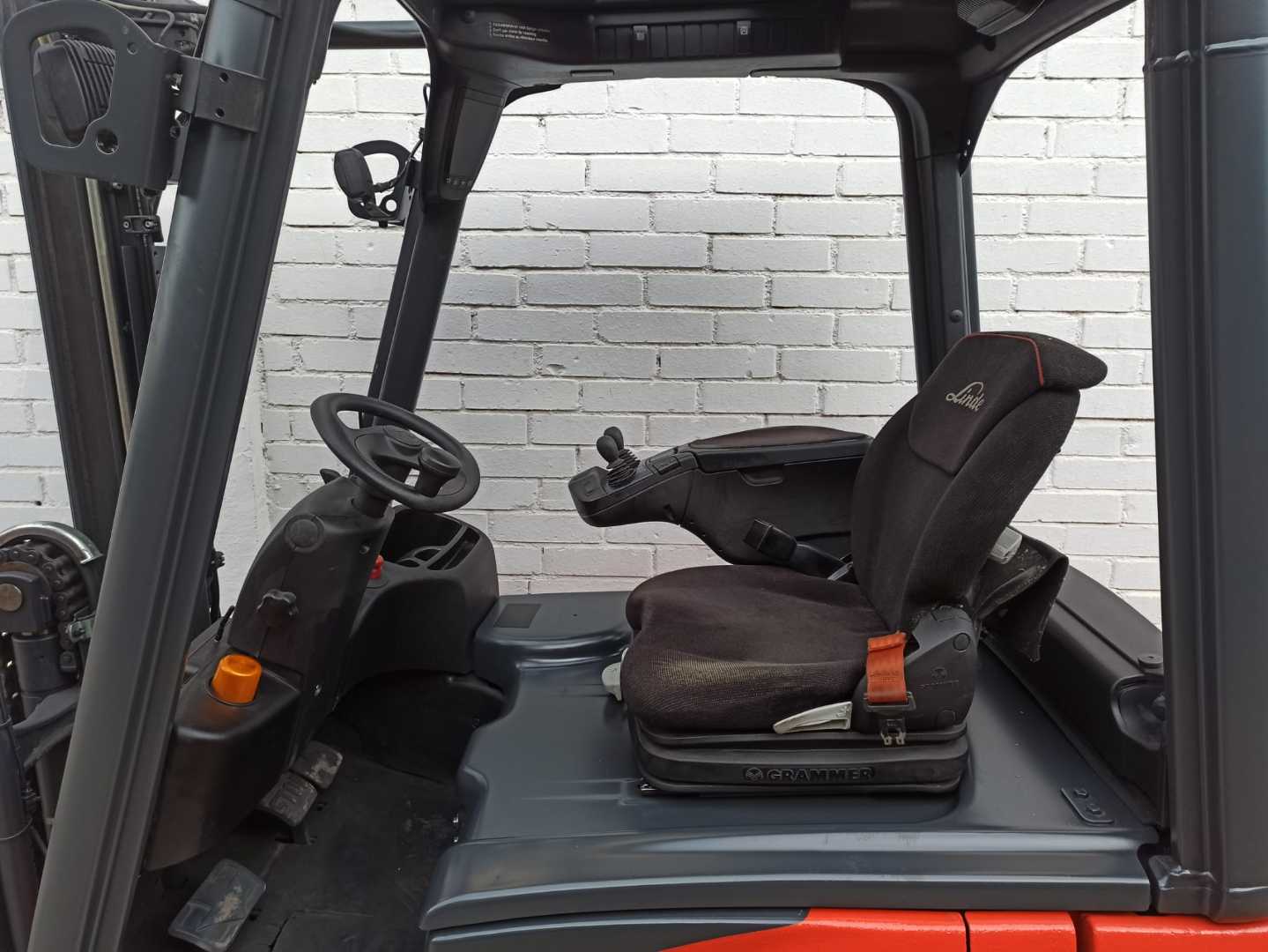 Used Forklift Linde E16H-02 EVO 3 riteņu dakšu iekrāvējs (Image 7)