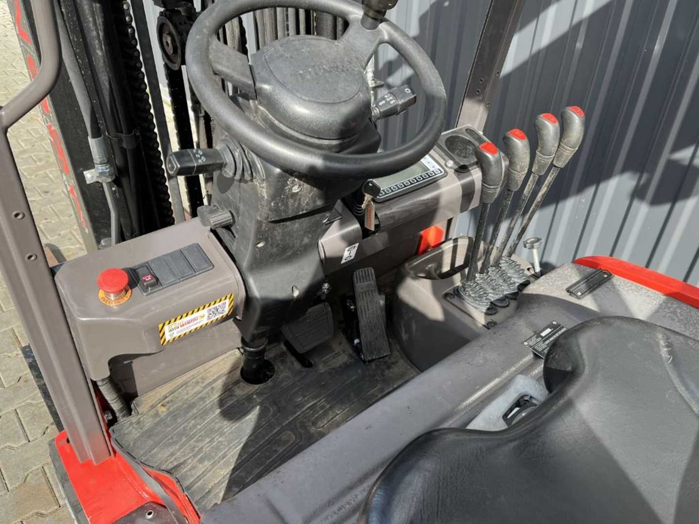 Used Forklift Manitou ME320 3 riteņu dakšu iekrāvējs (Image 9)