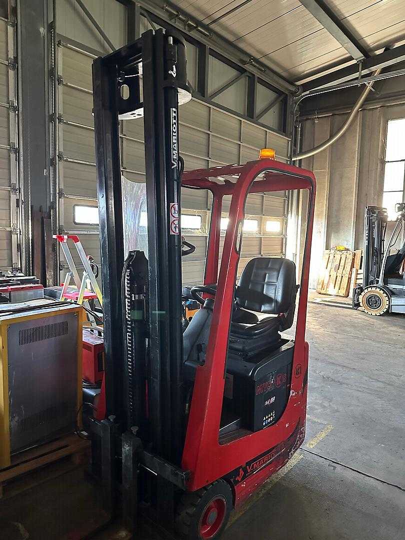 Used Forklift Mariotti AC1 8 C 3 riteņu dakšu iekrāvējs (Image 4)