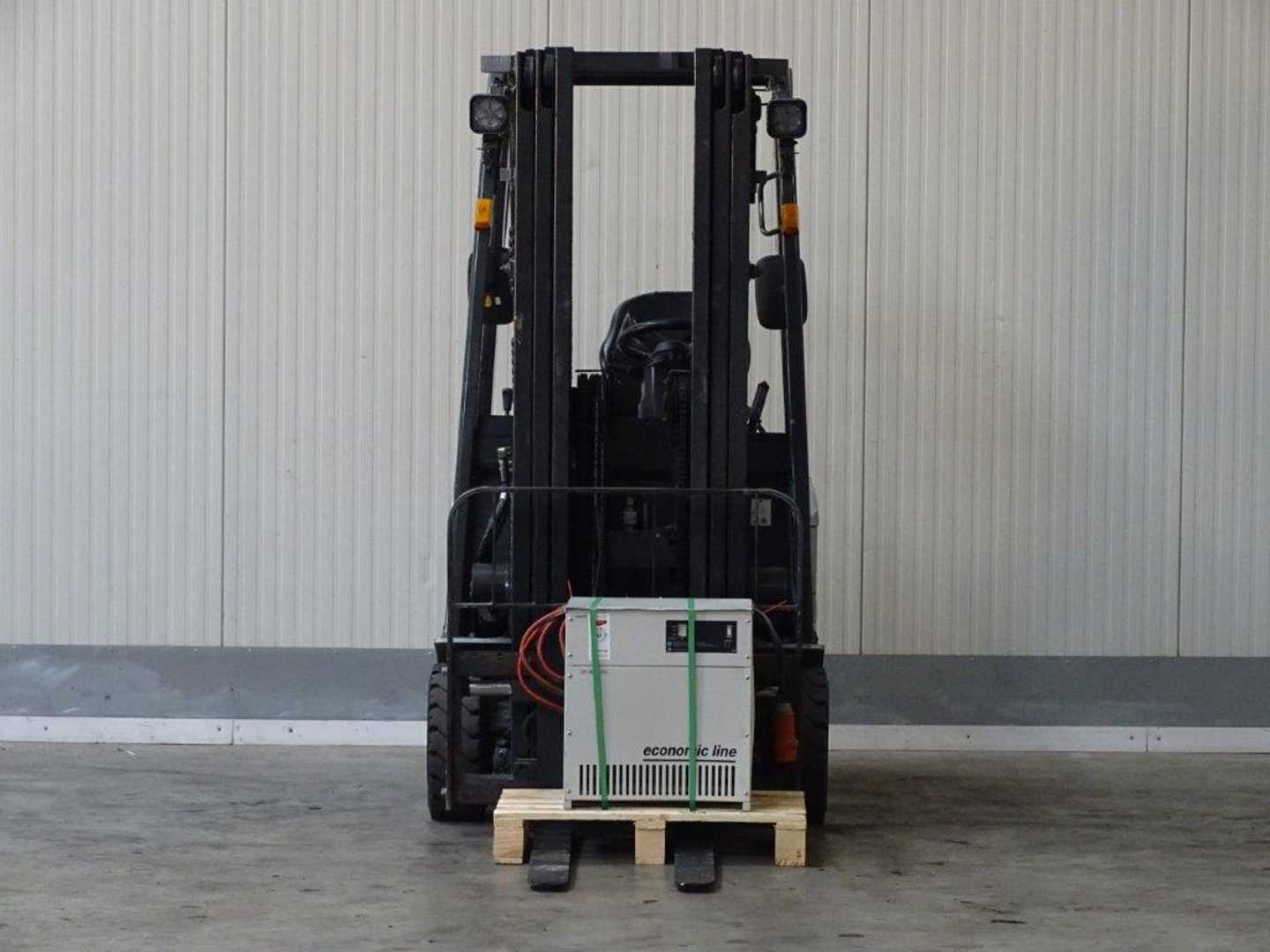 Used Forklift Nissan S1N1L13Q - TRIPLEX 3 riteņu dakšu iekrāvējs (Image 4) Used Forklift Nissan S1N1L13Q - TRIPLEX 3 riteņu dakšu iekrāvējs (Image 4)