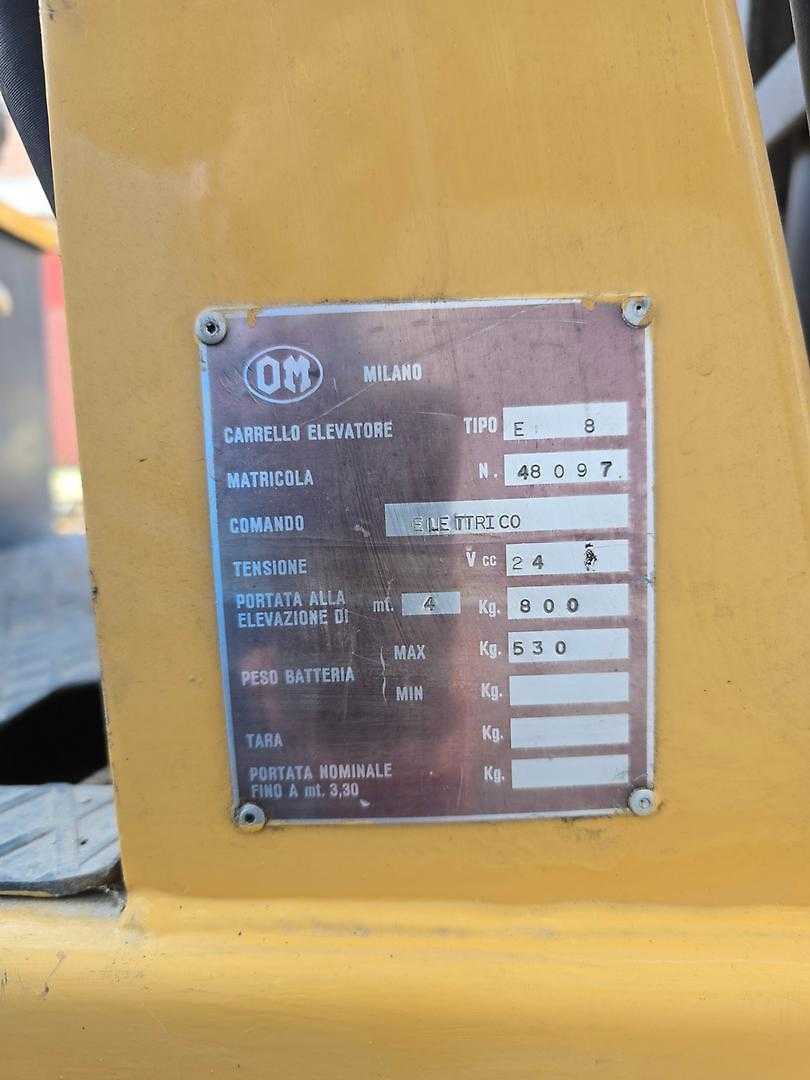 Used Forklift OM E8 3 riteņu dakšu iekrāvējs (Image 5) Used Forklift OM E8 3 riteņu dakšu iekrāvējs (Image 5)