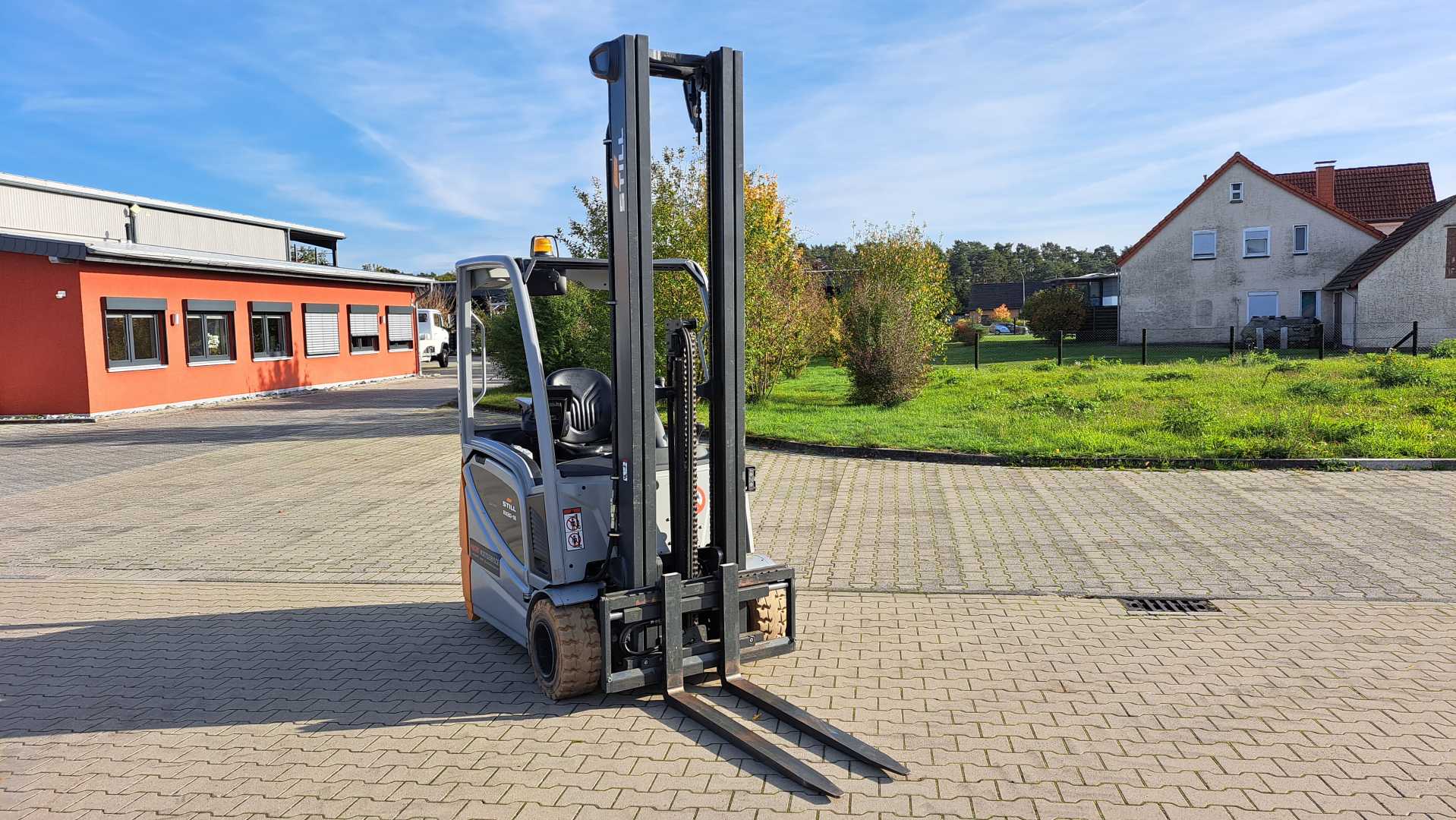 Used Forklift STILL RX20-16 3 riteņu dakšu iekrāvējs (Image 7) Used Forklift STILL RX20-16 3 riteņu dakšu iekrāvējs (Image 7)