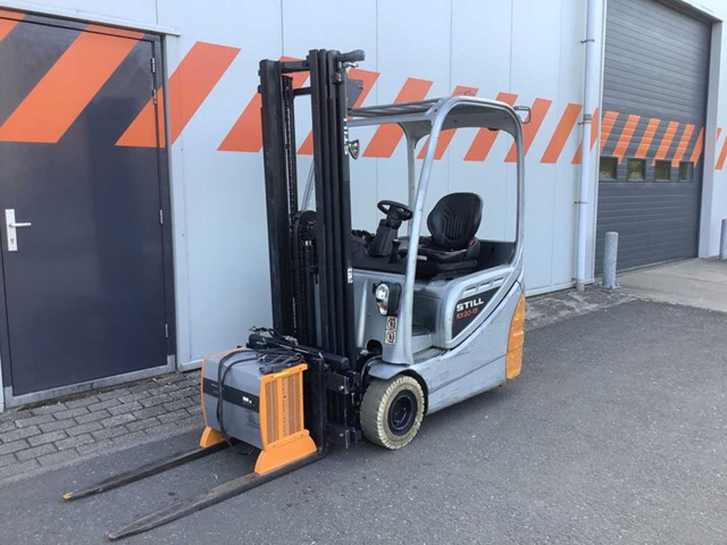 Used Forklift STILL RX20-15 3 riteņu dakšu iekrāvējs (Image 1) Used Forklift STILL RX20-15 3 riteņu dakšu iekrāvējs (Image 1)