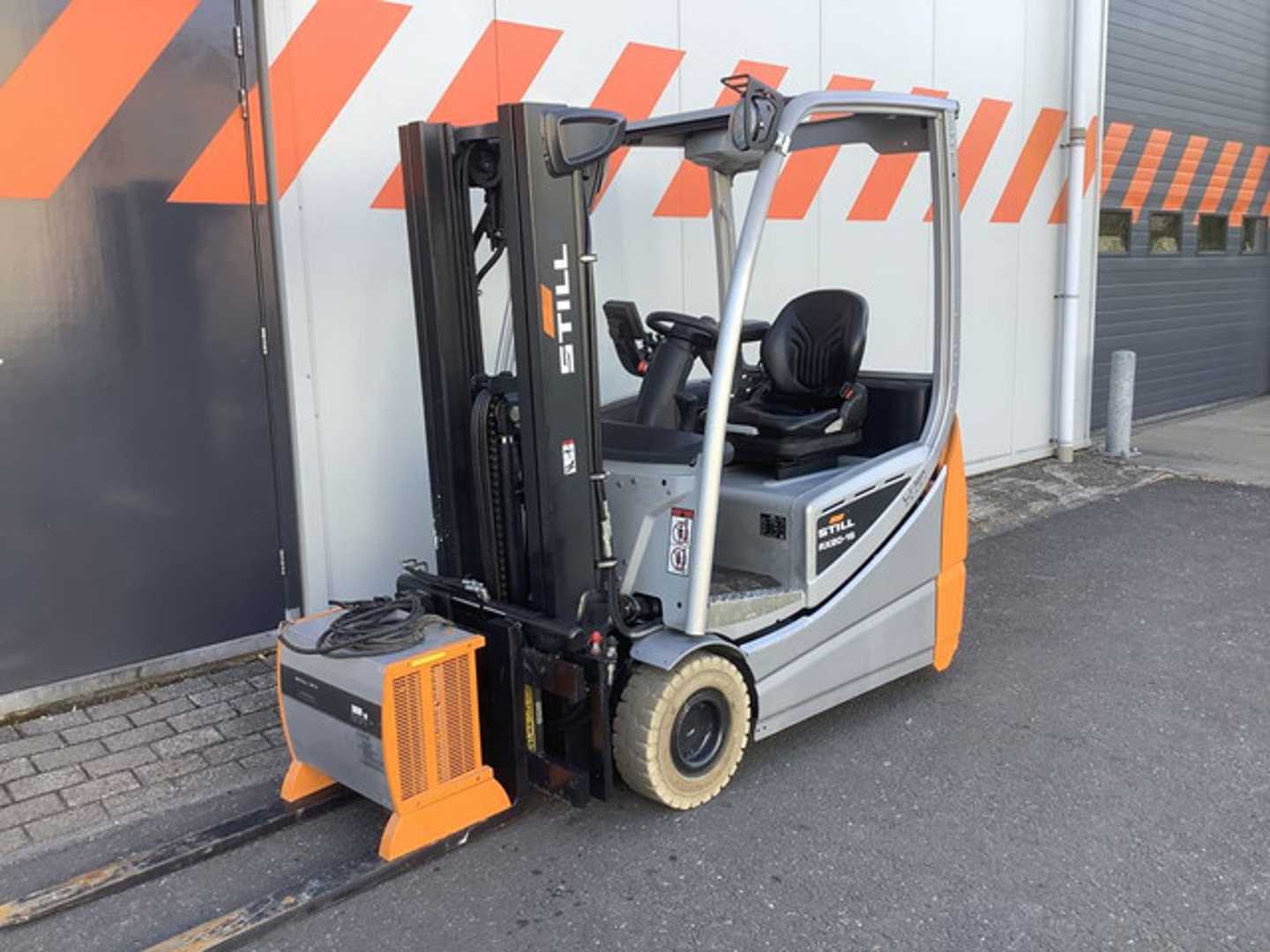 Used Forklift STILL RX20-16 3 riteņu dakšu iekrāvējs (Image 1) Used Forklift STILL RX20-16 3 riteņu dakšu iekrāvējs (Image 1)