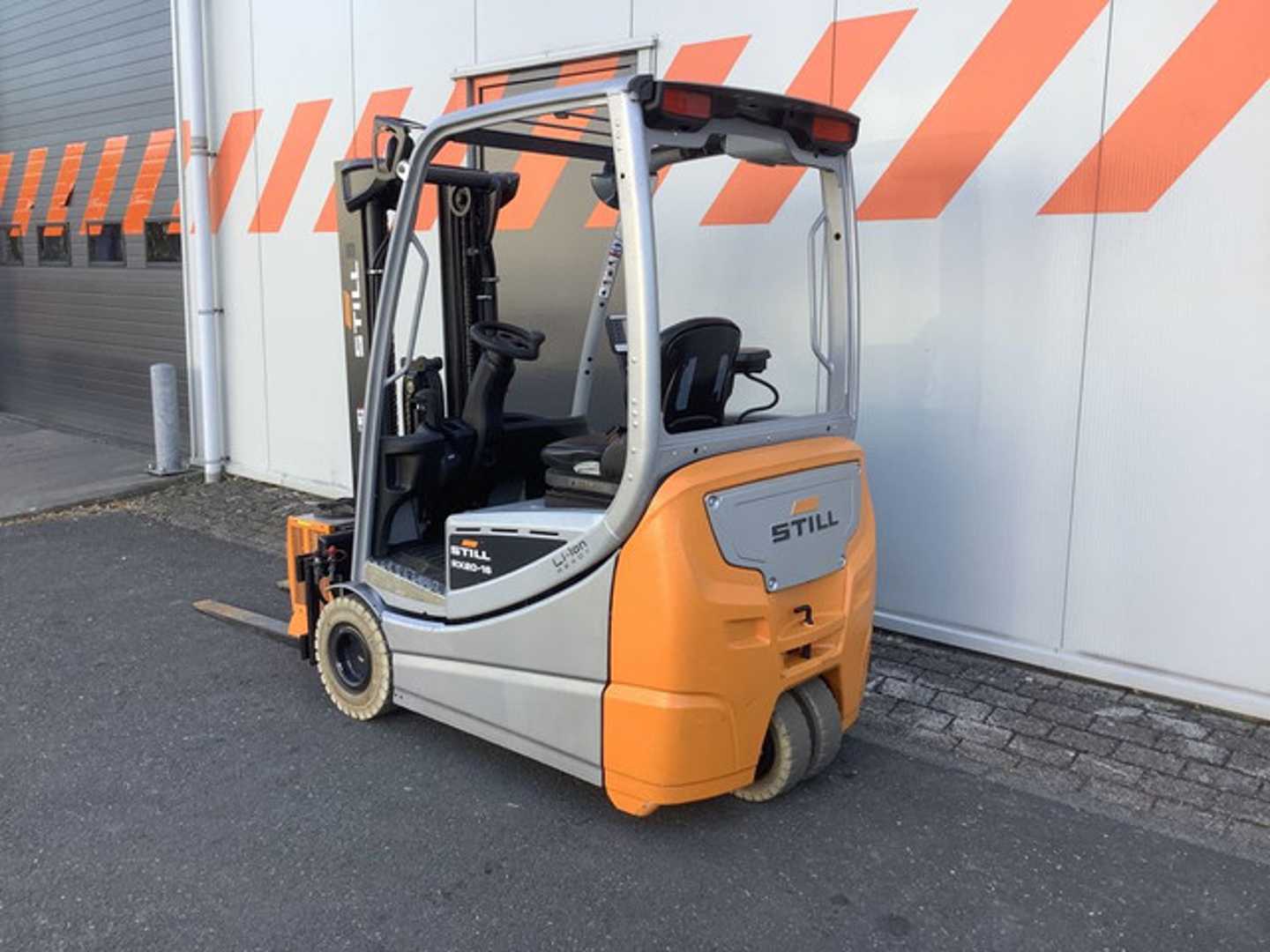 Used Forklift STILL RX20-16 3 riteņu dakšu iekrāvējs (Image 2) Used Forklift STILL RX20-16 3 riteņu dakšu iekrāvējs (Image 2)