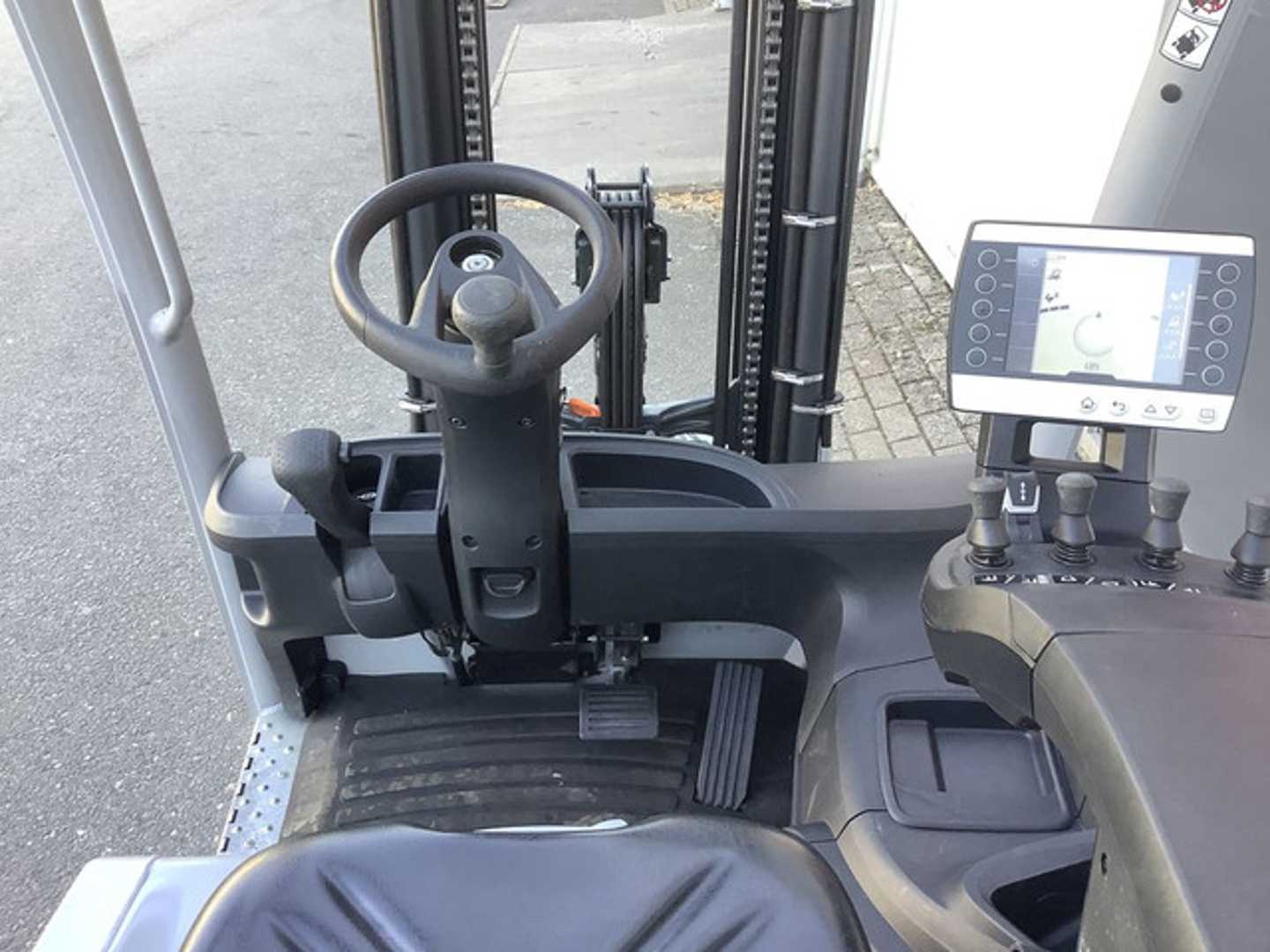 Used Forklift STILL RX20-16 3 riteņu dakšu iekrāvējs (Image 3) Used Forklift STILL RX20-16 3 riteņu dakšu iekrāvējs (Image 3)