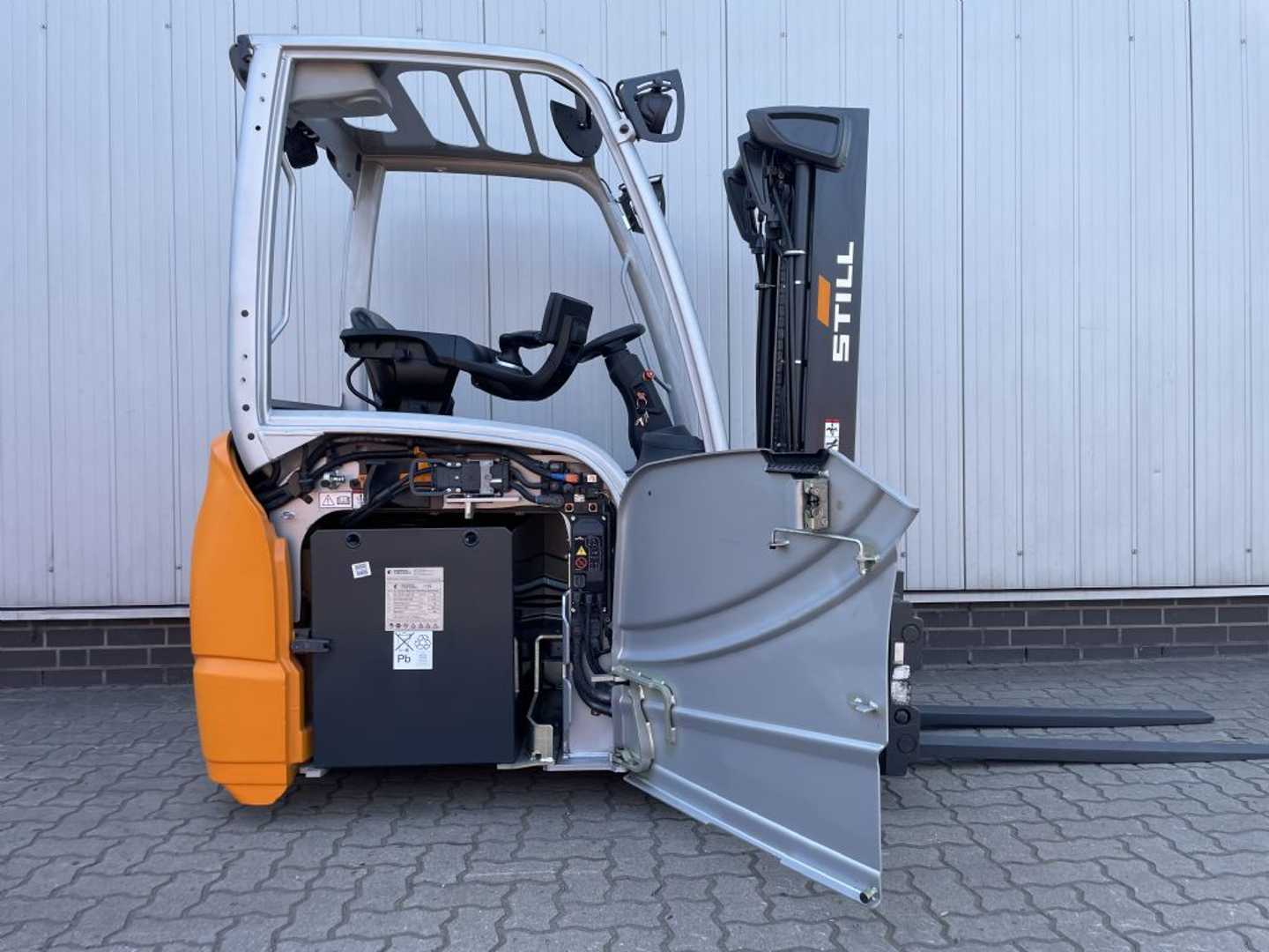 Used Forklift STILL RX20-16 | NEW BATTERY 2025 3 riteņu dakšu iekrāvējs (Image 8)