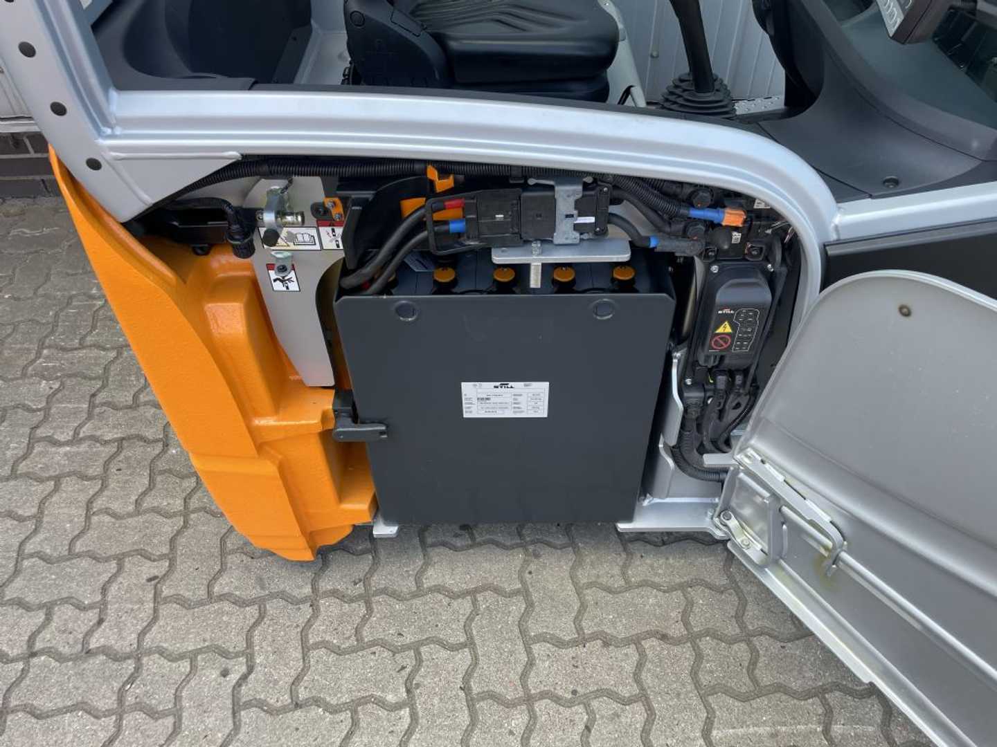 Used Forklift STILL RX20-14C | Nur 238 Bst. 3 riteņu dakšu iekrāvējs (Image 9)
