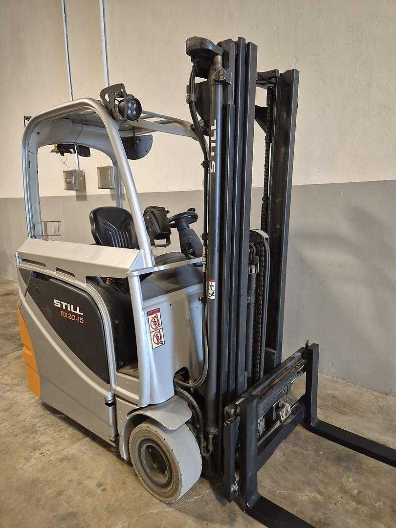 Used Forklift STILL RX20-15 3 riteņu dakšu iekrāvējs (Image 4) Used Forklift STILL RX20-15 3 riteņu dakšu iekrāvējs (Image 4)