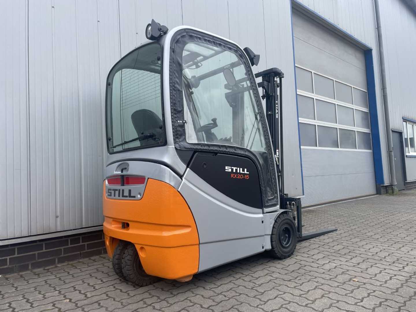 Used Forklift STILL RX20-15 | 1.123 Bst. 3 riteņu dakšu iekrāvējs (Image 3) Used Forklift STILL RX20-15 | 1.123 Bst. 3 riteņu dakšu iekrāvējs (Image 3)