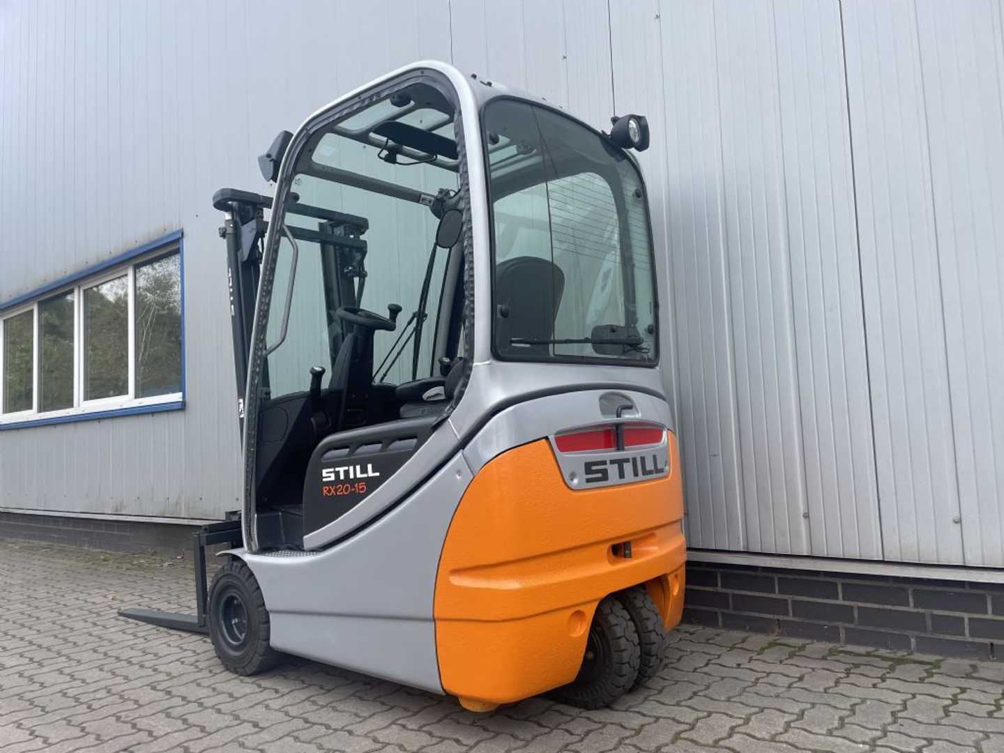 Used Forklift STILL RX20-15 | 1.123 Bst. 3 riteņu dakšu iekrāvējs (Image 5) Used Forklift STILL RX20-15 | 1.123 Bst. 3 riteņu dakšu iekrāvējs (Image 5)