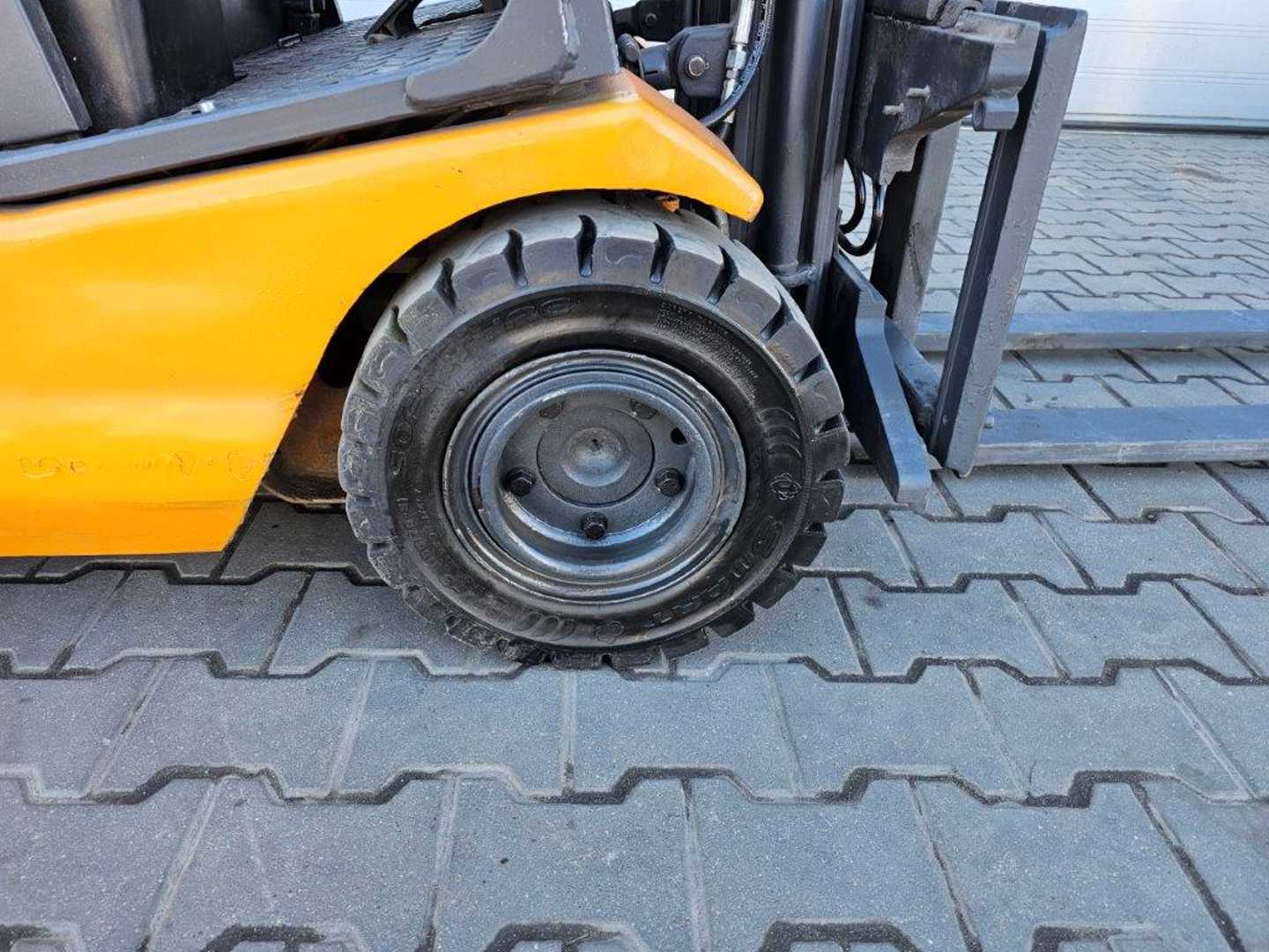 Used Forklift STILL R20-16 3 riteņu dakšu iekrāvējs (Image 10) Used Forklift STILL R20-16 3 riteņu dakšu iekrāvējs (Image 10)