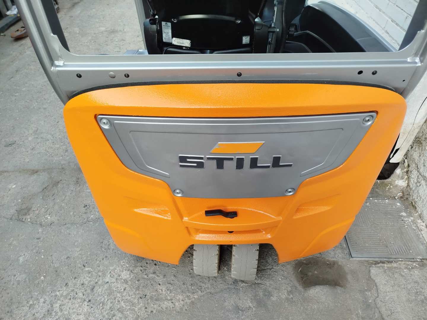 Used Forklift STILL RX20-16C LI-ION 3 riteņu dakšu iekrāvējs (Image 6) Used Forklift STILL RX20-16C LI-ION 3 riteņu dakšu iekrāvējs (Image 6)