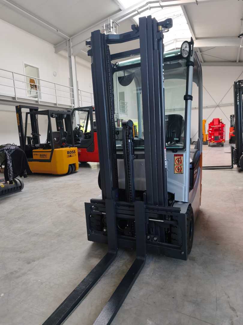Used Forklift STILL RX 50-15 3 riteņu dakšu iekrāvējs (Image 3) Used Forklift STILL RX 50-15 3 riteņu dakšu iekrāvējs (Image 3)